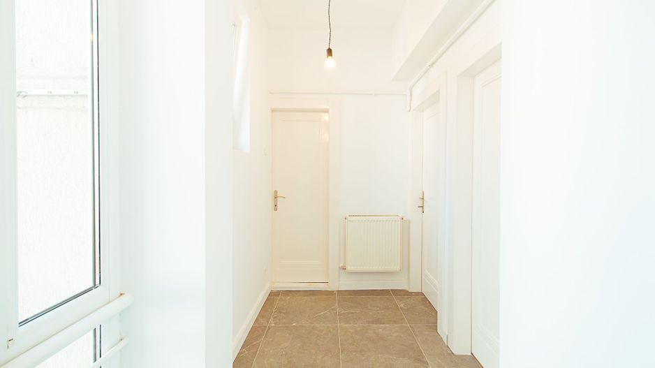 Exclusivitate - Zona Tribunalului , Sf. Constantin, spațiu stradal - Poză 5