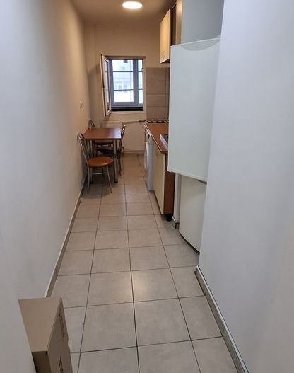 Garsoniera spatioasa Vitan, pet friendly, renovata, AC, mobilata complet - Poză 6