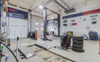 Hala + birouri, 3300 mp teren, toate utilitatile - Poză 7