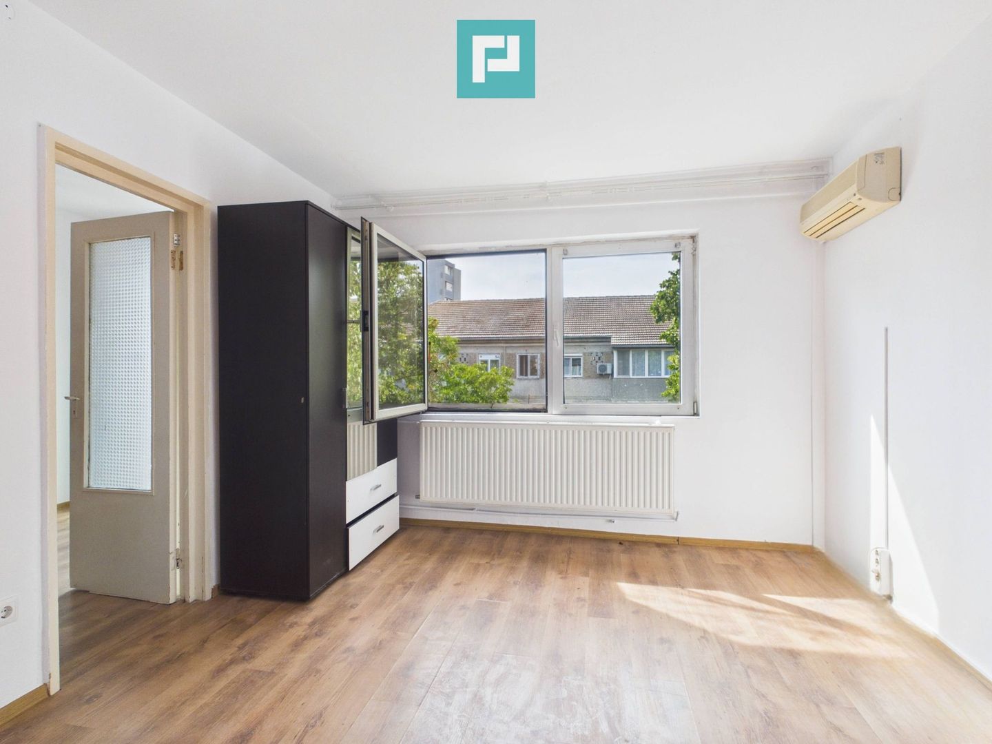 Apartament cu 2 camere, 39 mp, zonă centrală - Poză 1