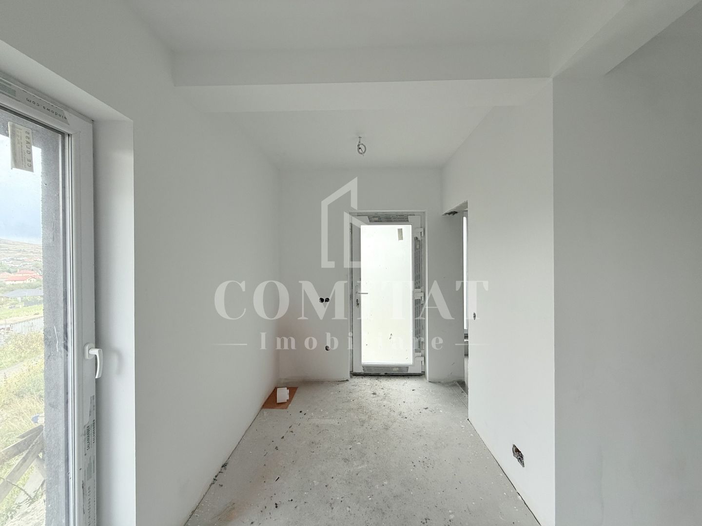 Casă individuală cu 699 teren la preț bun Chinteni - Poză 15