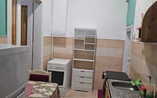 Dau în chirie apartament cu o cameră zona cetății(central) - Poză 4