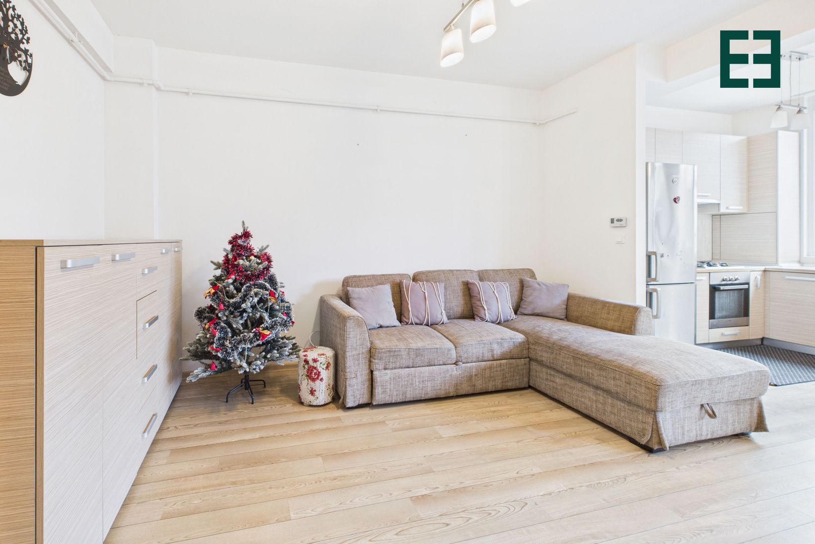 Apartament cu 2 camere și parcare acoperită etaj 1 Ared - Arad - Poză 10