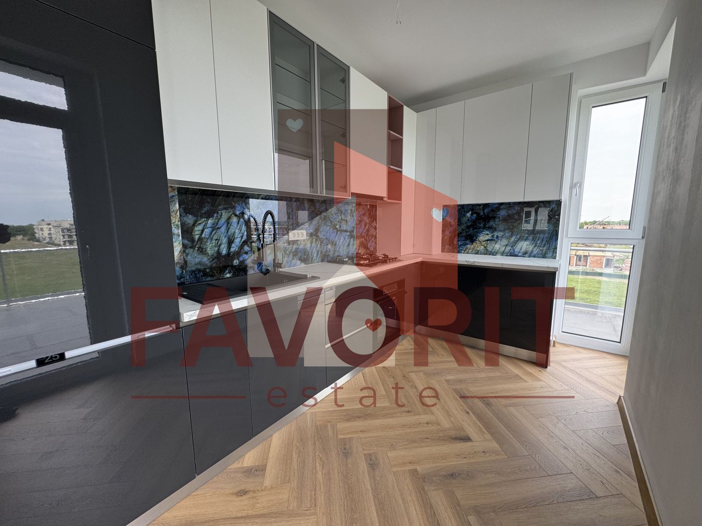 Penthouse cu terasa 70mp si 2 locuri de parcare in zona Torontalului - Poză 1