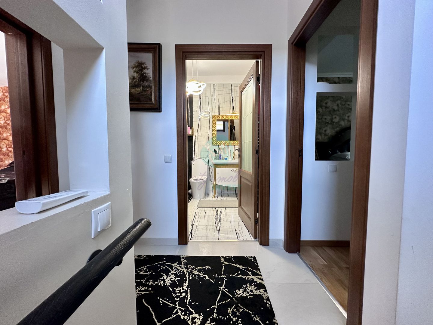 Casa renovata in zona Vatra Luminoasa - Poză 12