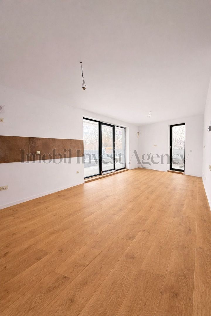 Apartament 3 camere de vanzare in bloc cu vedere la lac/dezvoltator. - Poză 2