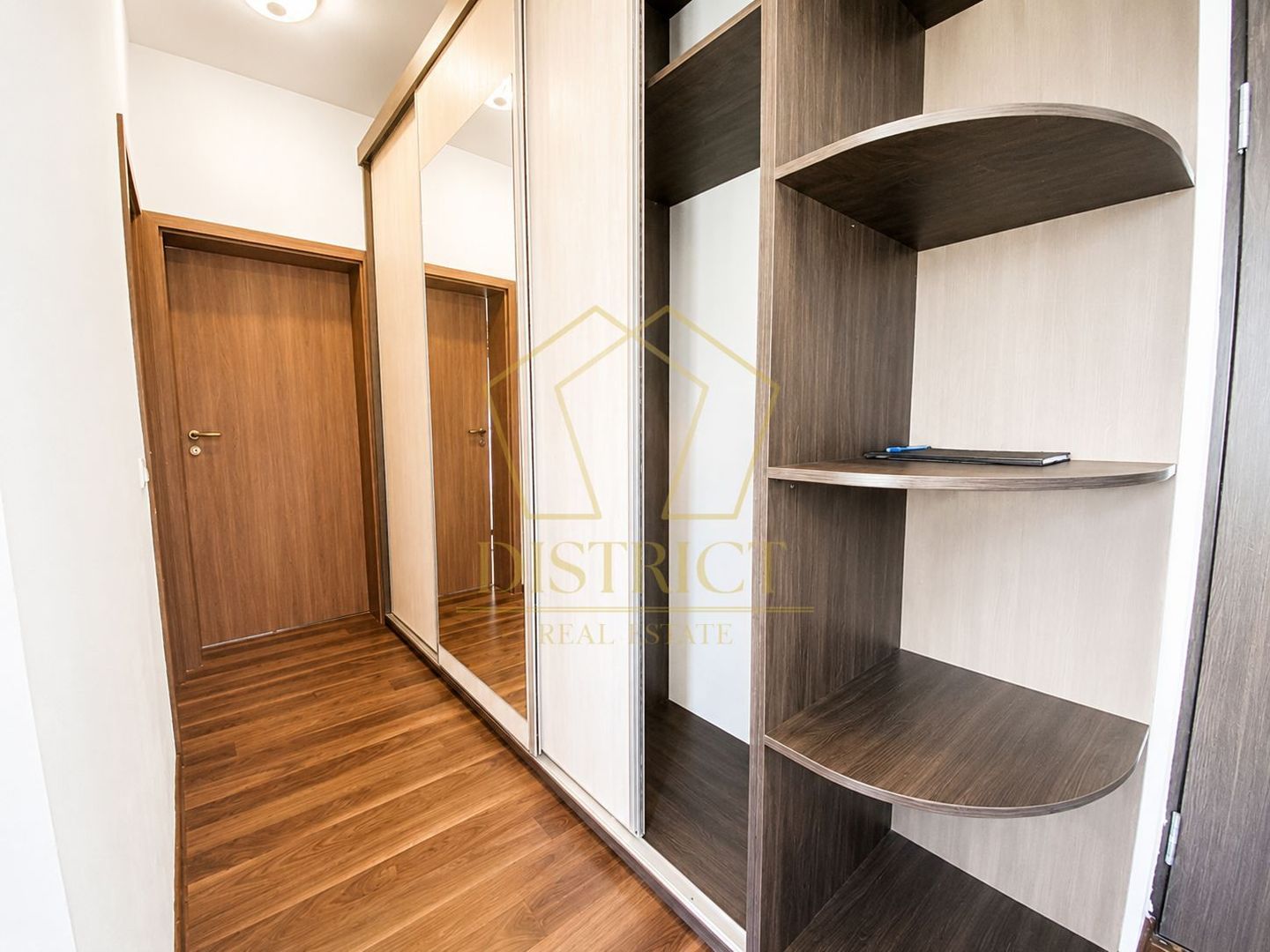 Apartament cu 2 camere | Dumbravita - Poză 11