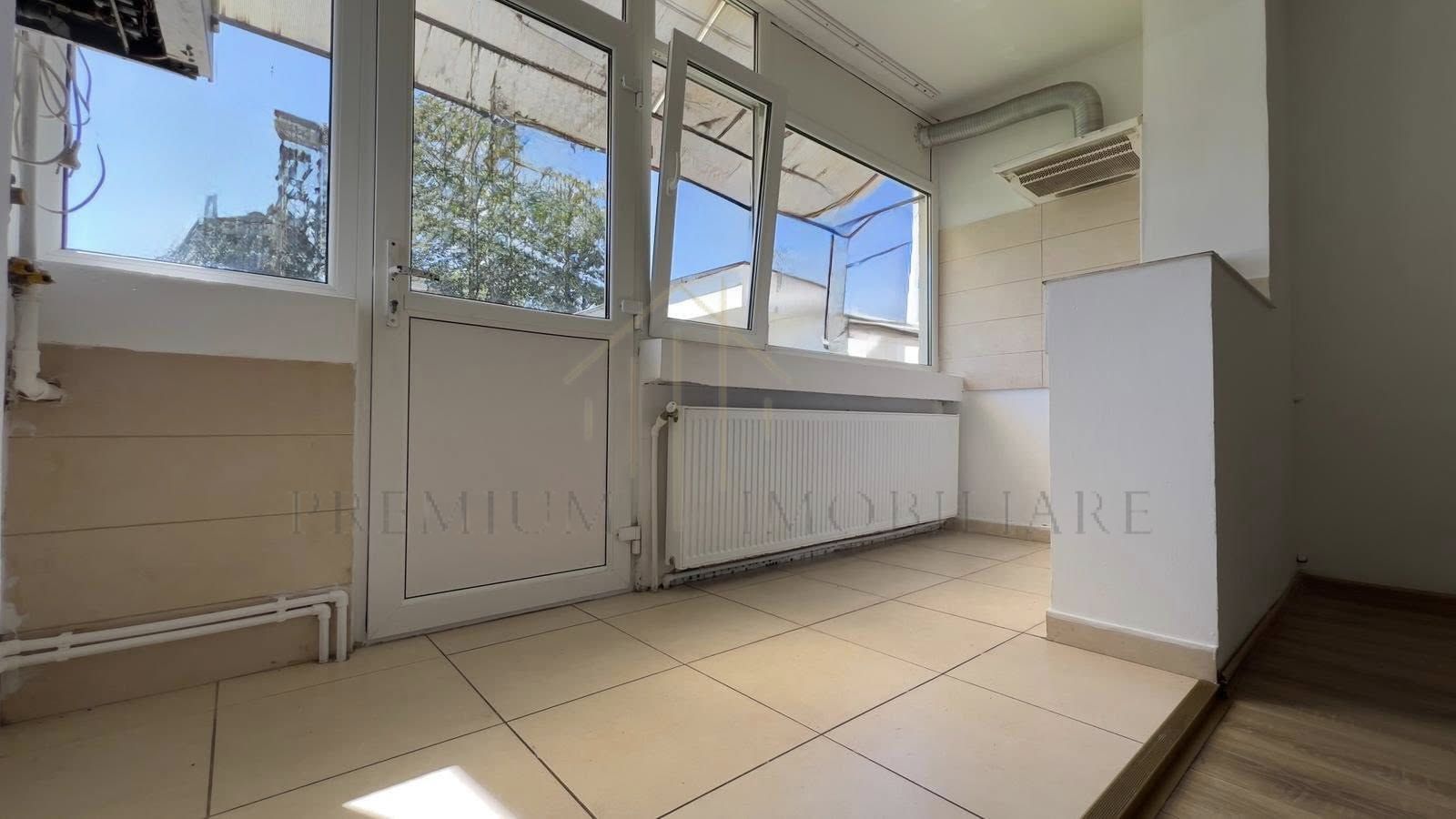 Garsoniera, Spatiu Comercial, Parter - Zona centrala - Poză 2