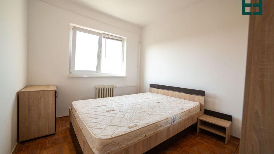 Apartament cu 3 camere etajul 4 - Cartierul A. Vlaicu - Arad - Poză 6