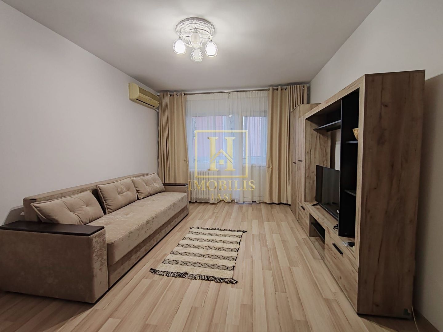 Apartament 2 camere, decomandat, 51mp, Podu Ros-450 euro - Poză 1