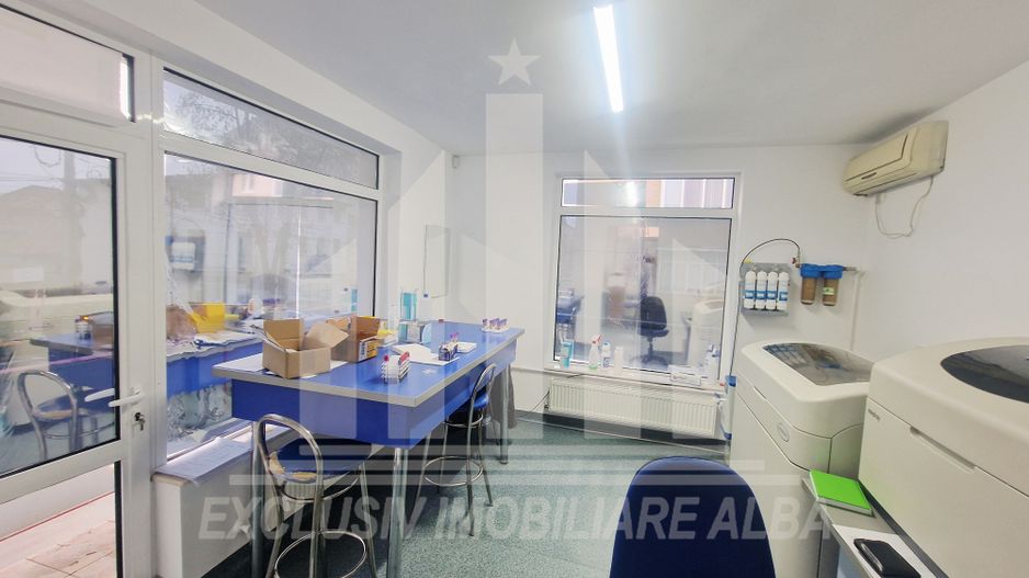 Laborator analize medicale | suprafata aprox 400 mp | Cetate - Poză 7