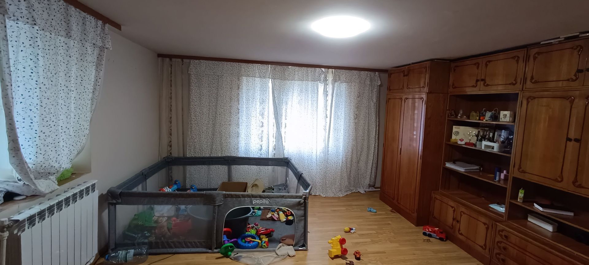Casă spațioasă cu 4 camere , curte și teren generos în Mașloc - Poză 8