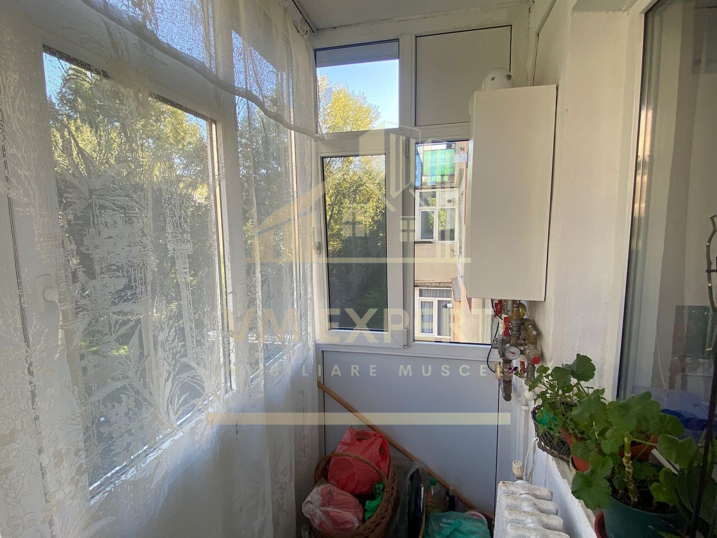 APARTAMENT 2 CAMERE ETAJ 2 ZONA VIȘOI CAMPULUNG - Poză 5