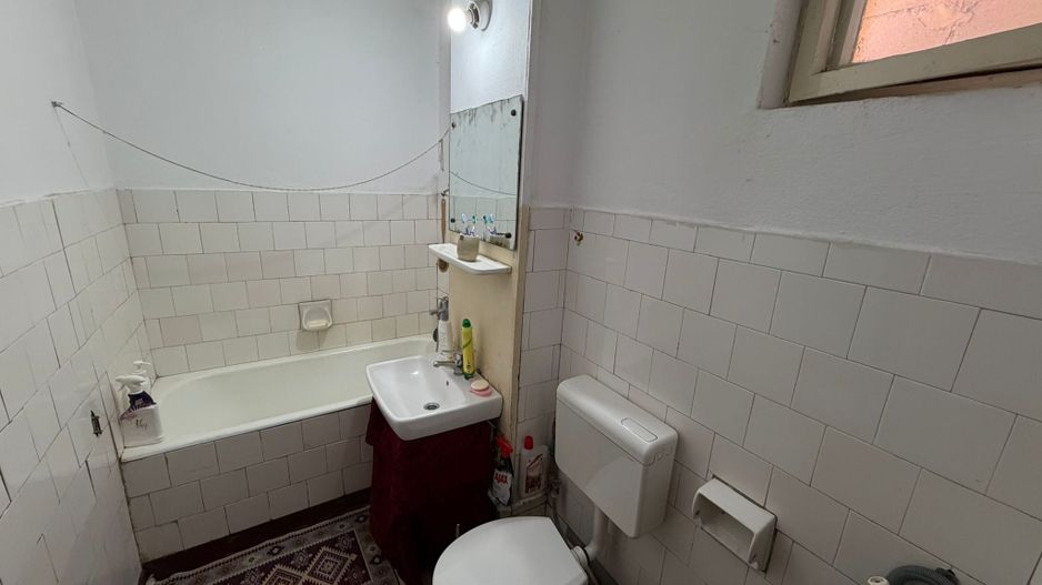 Apartament 3 camere, etaj 2 - zona Centru - Poză 8
