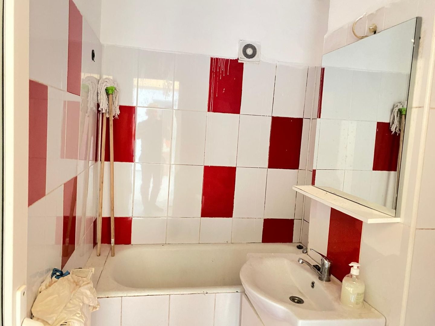 Apartament cu 2 camere in zona Cotu Mic - Lugojului. - Poză 5