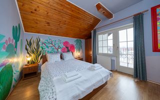 Pensiune de vânzare în Râșnov | 14 camere | 427 mp - Poză 31