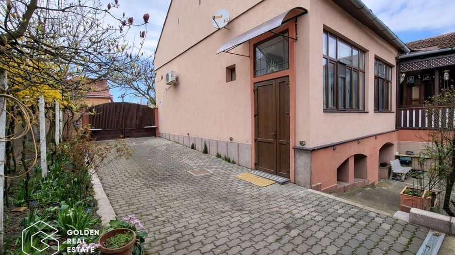 Casa D+P, cu piscina si teren 680 mp, Lipova, comision 0% - Poză 2