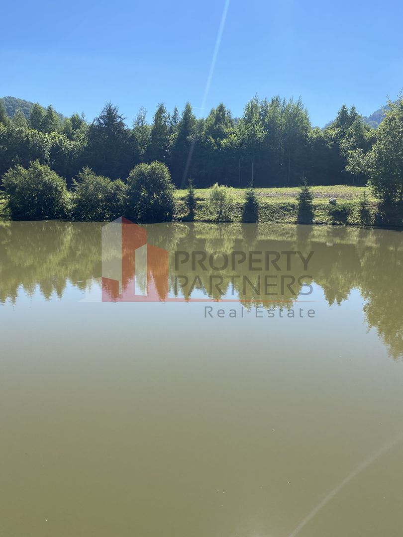 Teren 22833 mp la Rasnov, Glajerie, cu lacuri - Poză 5