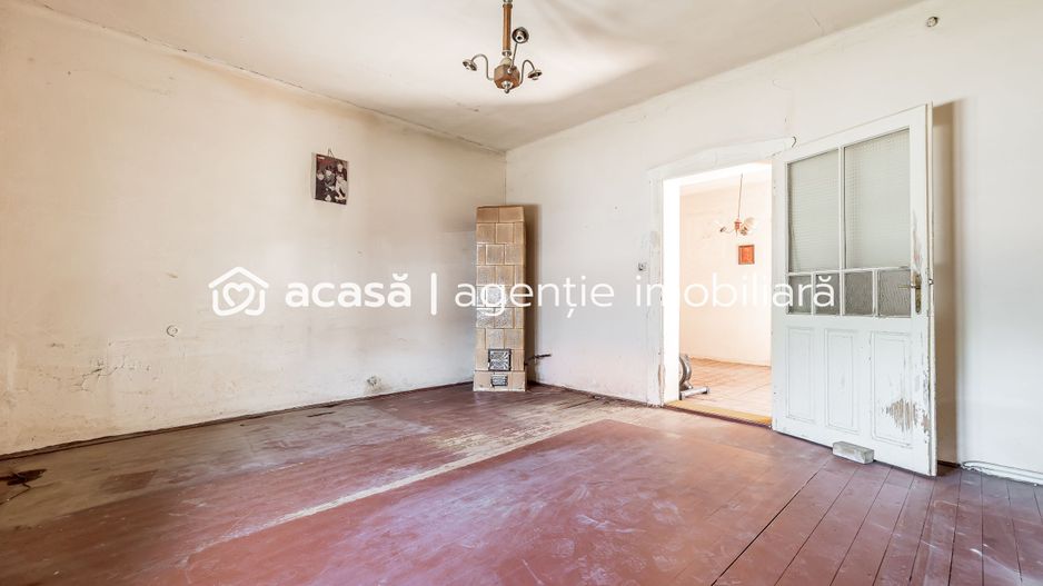 Casă solidă din cărămidă cu potențial EXCEPȚIONAL pe Calea Timișorii - Poză 5