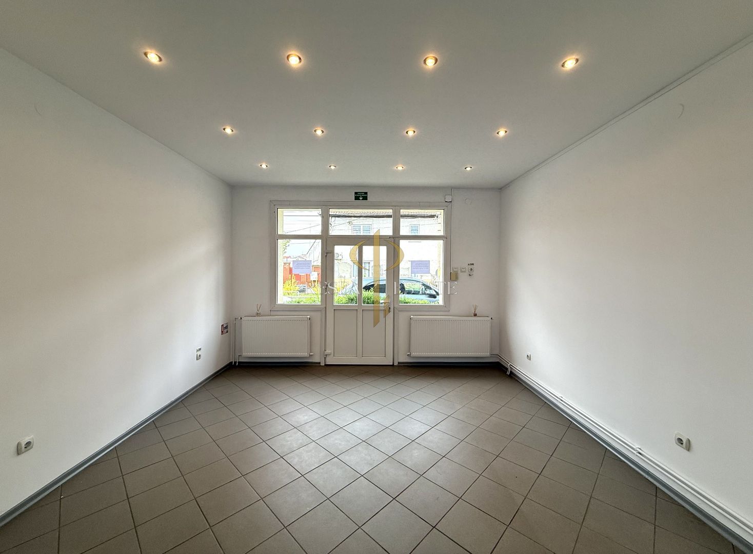 Spațiu Comercial| 55 mp | zona Bălcescu - Ciprian Porumbescu - Poză 8