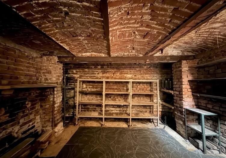 Rare Find | Apartament de Design în casă - Poză 14
