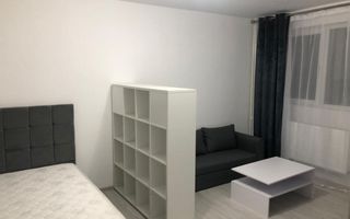 Decomandata Garsoniera Renovata Metrou 1 Decembrie 1918 - Poză 2