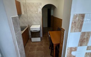 🏠 Ocazie! Apartament 2 camere cu balcon închis - Poză 5
