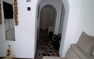 Casa cu potențial - Victoriei - Poză 6