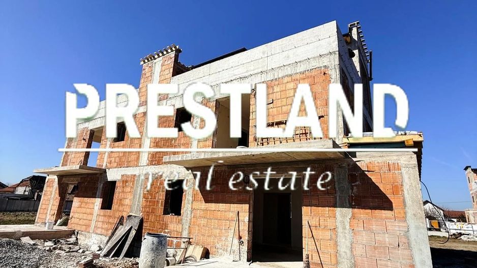 Casă pretabilă pentru 2 familii cu teren 434 mp. - Poză 9