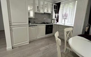 Mută-te într-un apartament cu stil – 3 camere, zona Super, Târgu Mureș - Poză 8