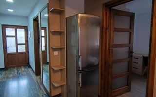 Apartament cu 3 camere la 3 minute de Spitalul Judetean - Poză 11