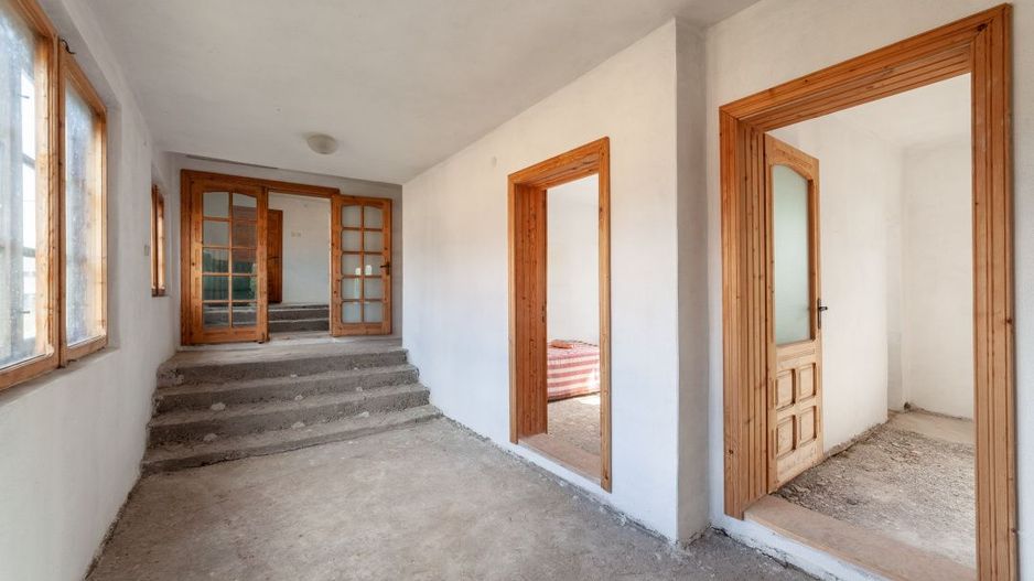 Casa +teren 1093 mp Domnesti-Arges cu o panorama superba! - Poză 5