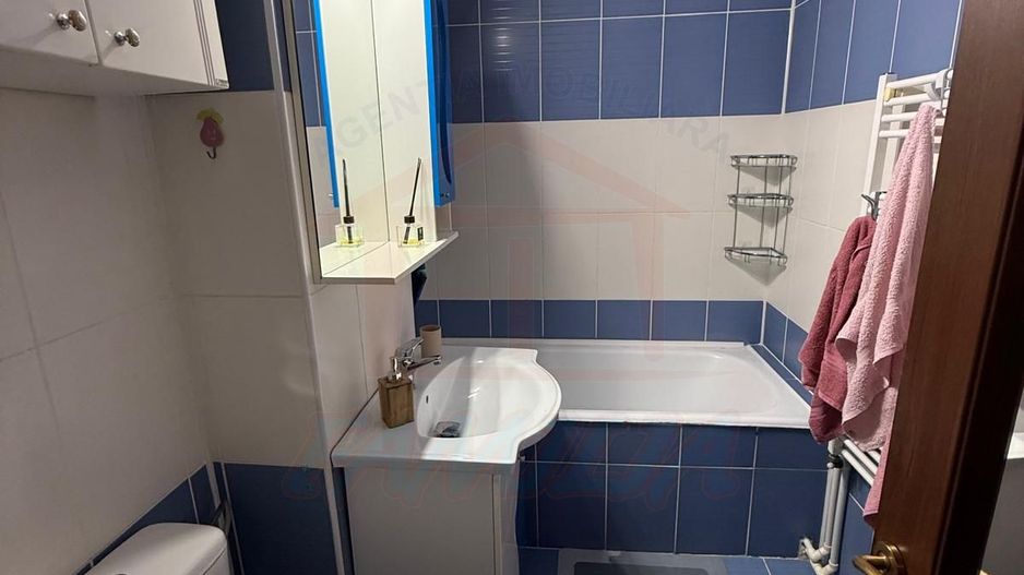 🏡 Apartament 2 camere decomandate de închiriat – Zona Baia Comunală - Poză 7