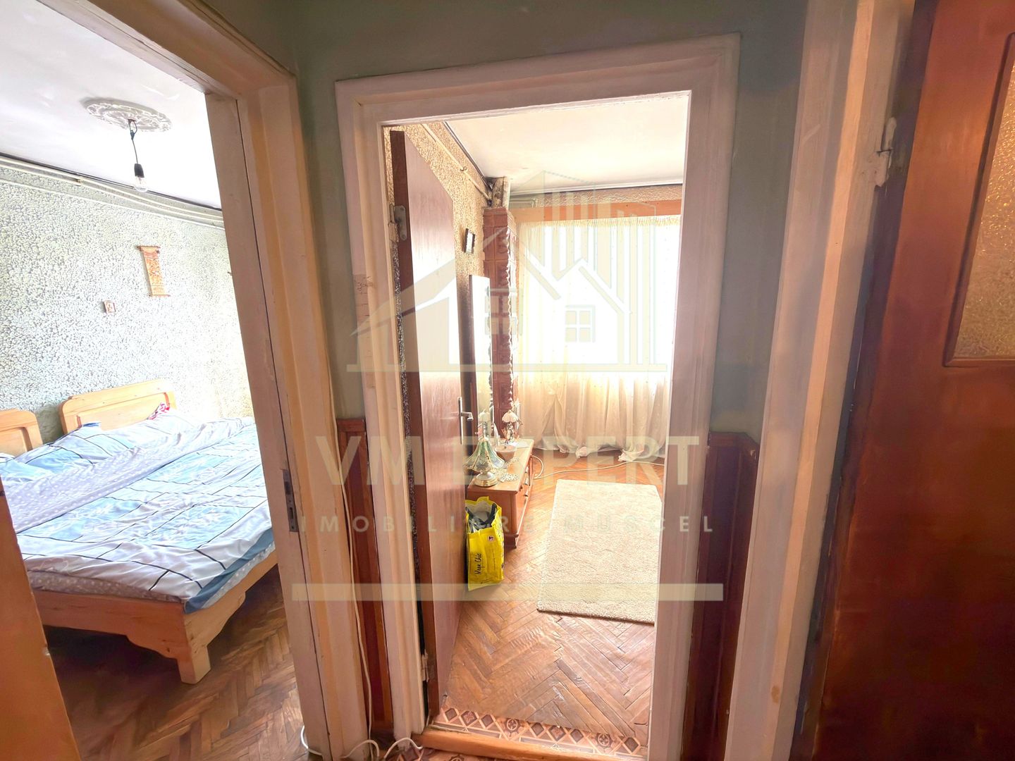 APARTAMENT 3 CAMERE ETAJ 4 CAMPULUNG - Poză 11