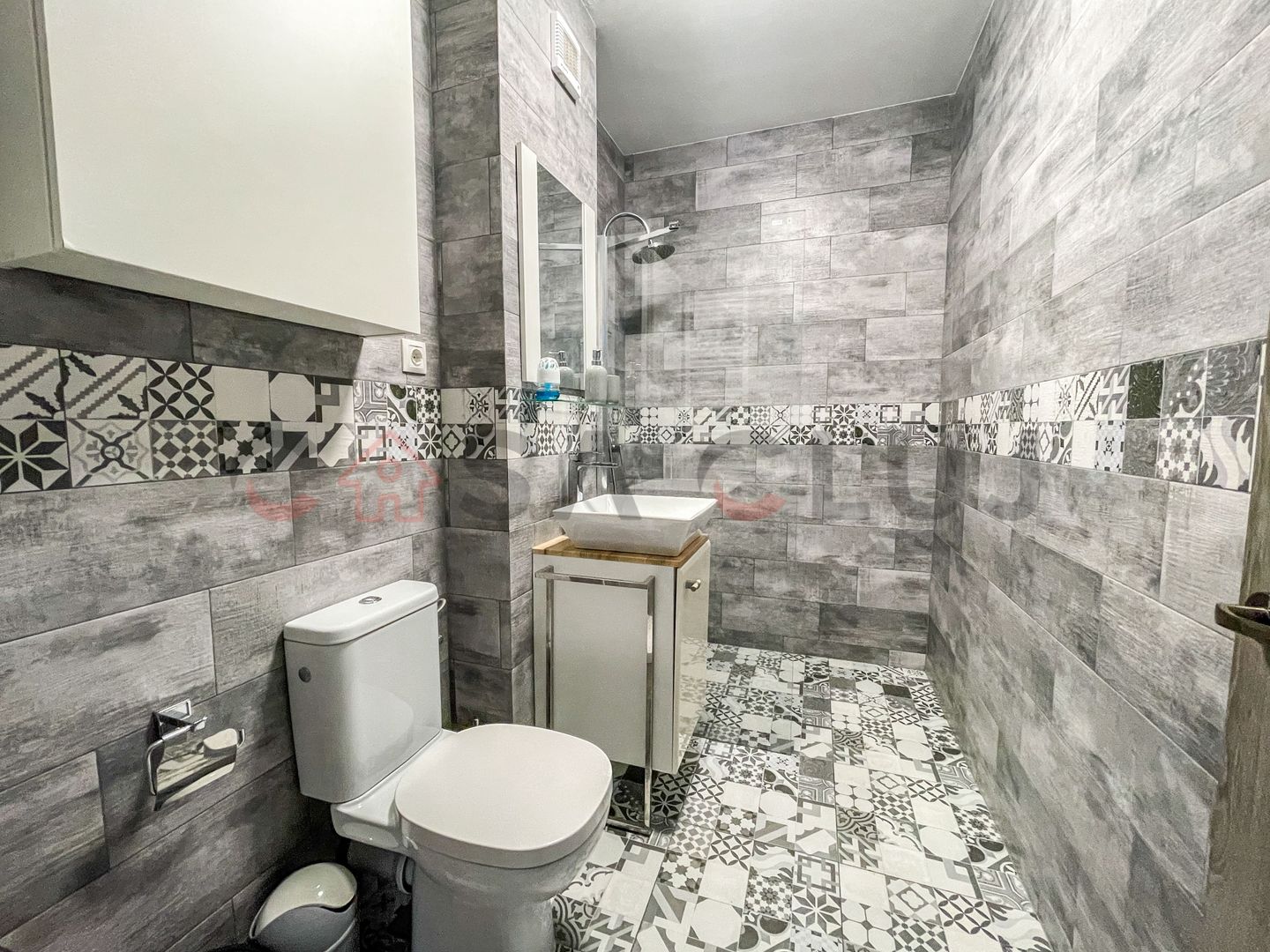 CENTRU: Etaj intermediar/ bloc nou/ finisaje moderne - Poză 6