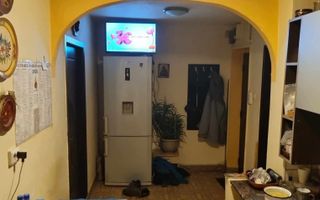 Apartament cu 3 camere Zona Gruia - Poză 3