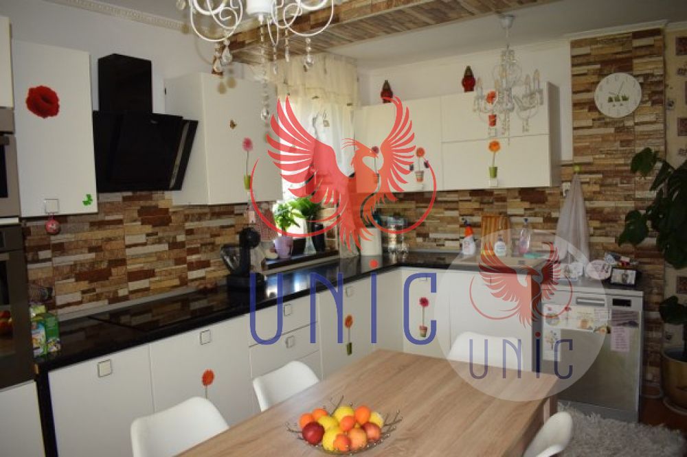 Super casa, super pret, zona Consul! - Poză 5
