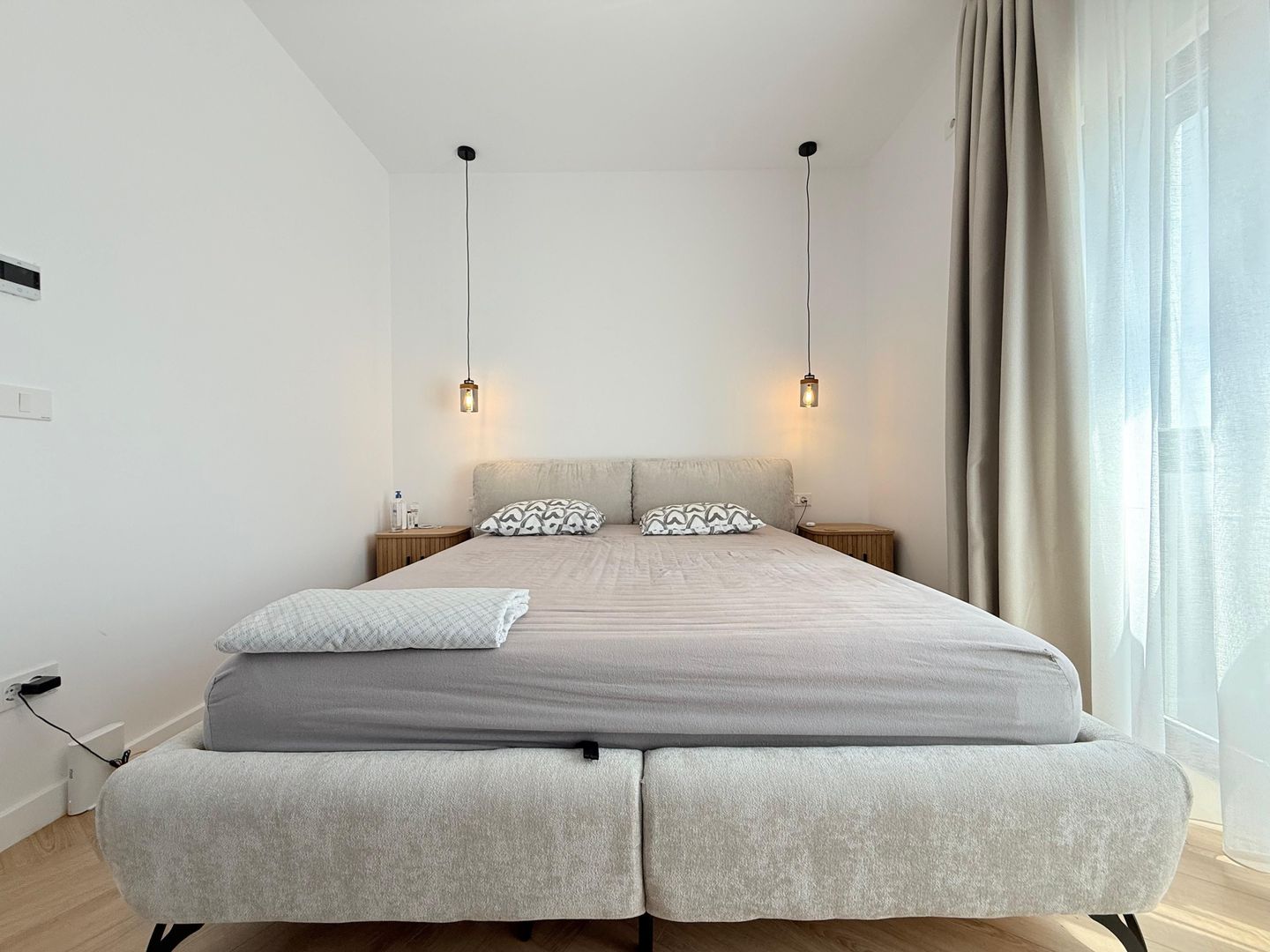 Vila 4 camere | 3 dormitoare | 3 bai | Gradina | Toate Utilitatile - Poză 18