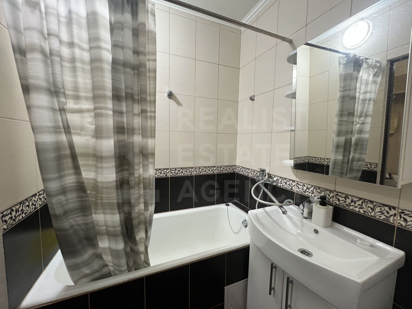 Chirie, apartament, 1 cameră, bul. Cuza-Voda, Botanica - Poză 8