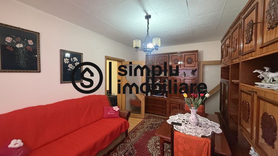Apartament 3 camere Rovine - Poză 2