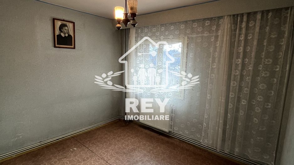 Apartament 4 camere decomandate 4 balcoane etaj 1 Str. Bâlea/Sibiu - Poză 5