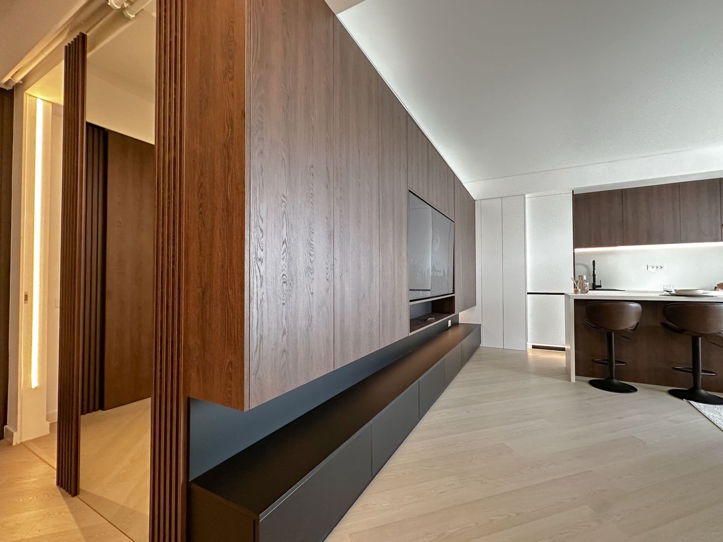 First Rental I 3-Room Apartment I Cortina North I Pipera I 2 parkings - Poză 6