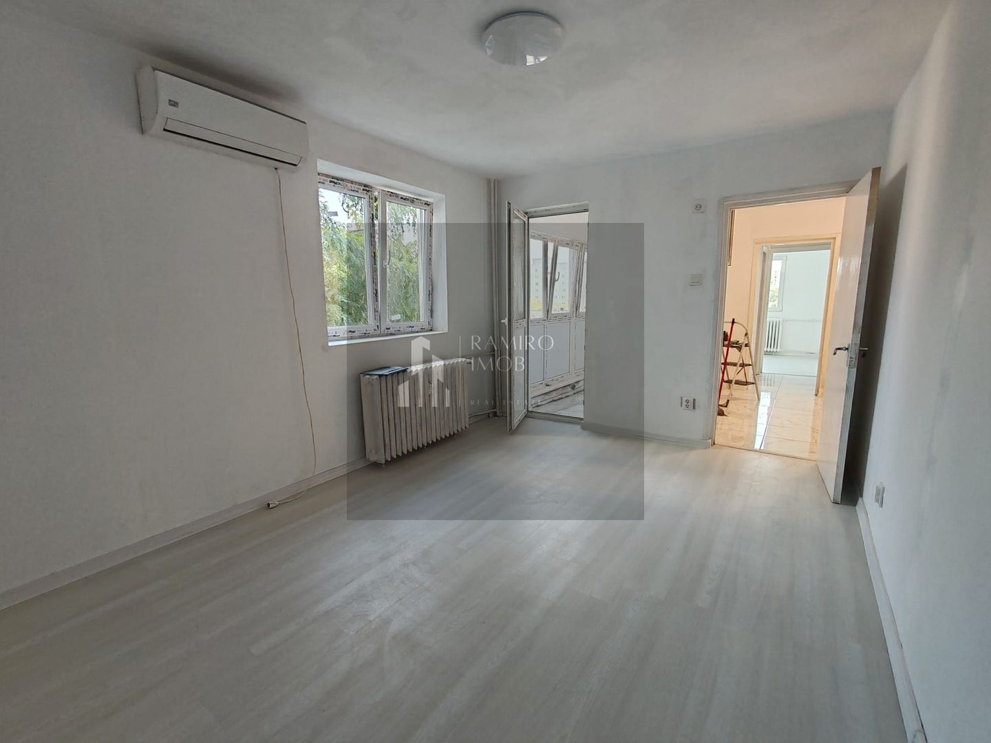 Apartament 2 camere, Sector 4, Brancoveanu/Lamotesti, renovat - Poză 1