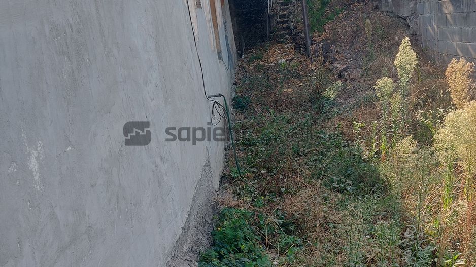 Teren de vanzare str.Colinelor cu casa demolabila - Poză 10