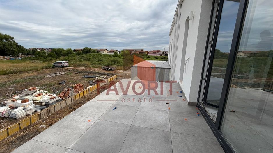 Triplex in Sacalaz |  Finisaje premium | 3 camere | Asfalt | 2 terase - Poză 11