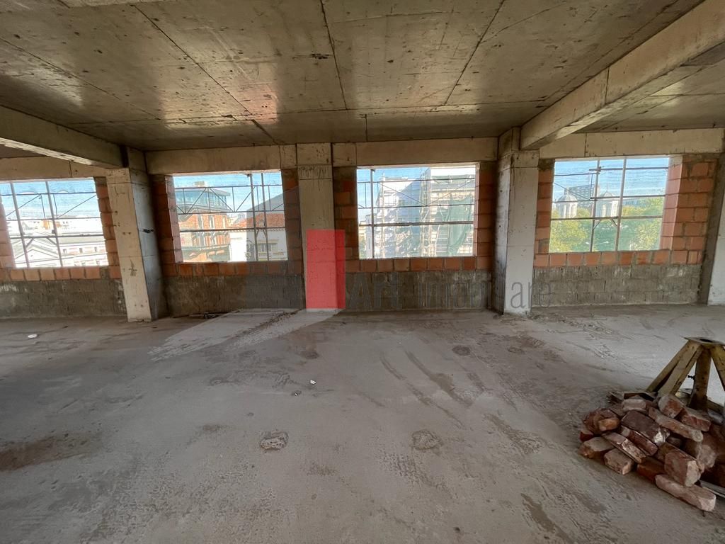 Spatiul "MALNOVA", imobil exclusivist comercial/birouri - Poză 1