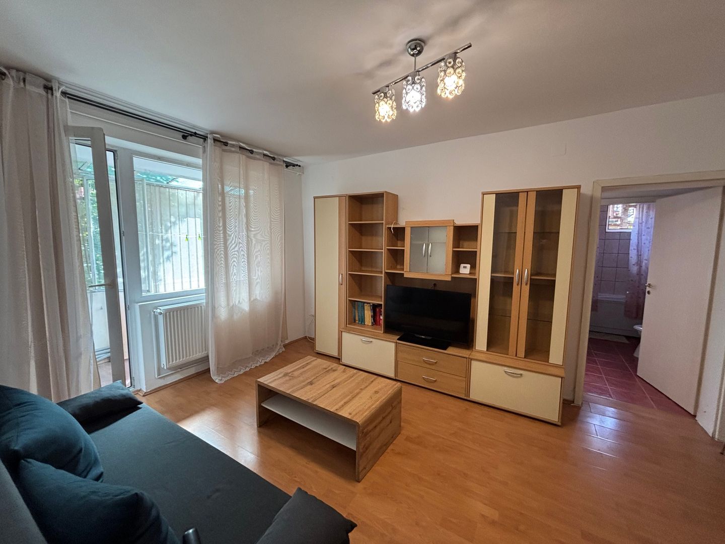Apartament 3 camere zona Medicina - Poză 2