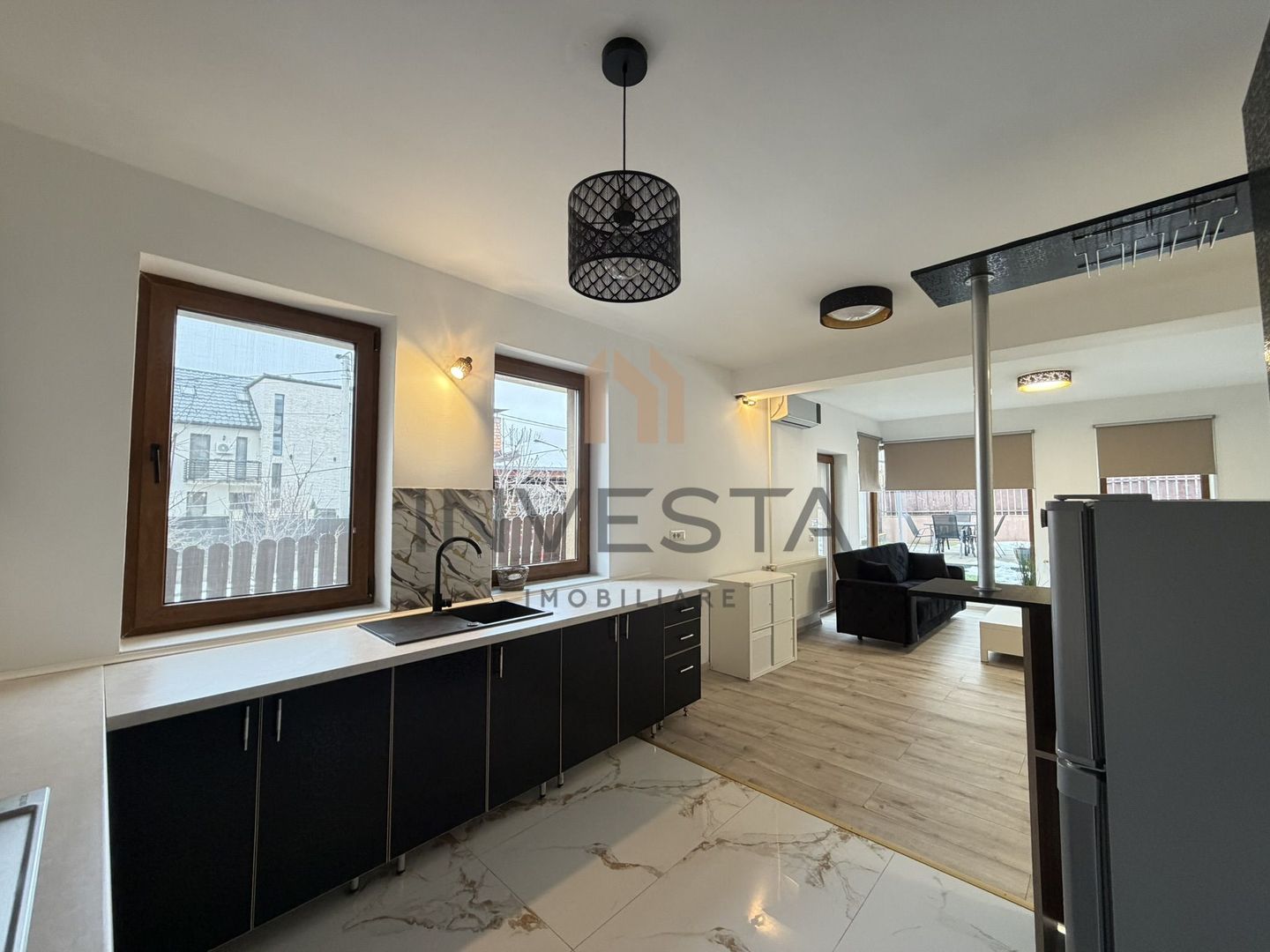 Casa deosebita de inchiriat- zona Mihai Romanul - Poză 9