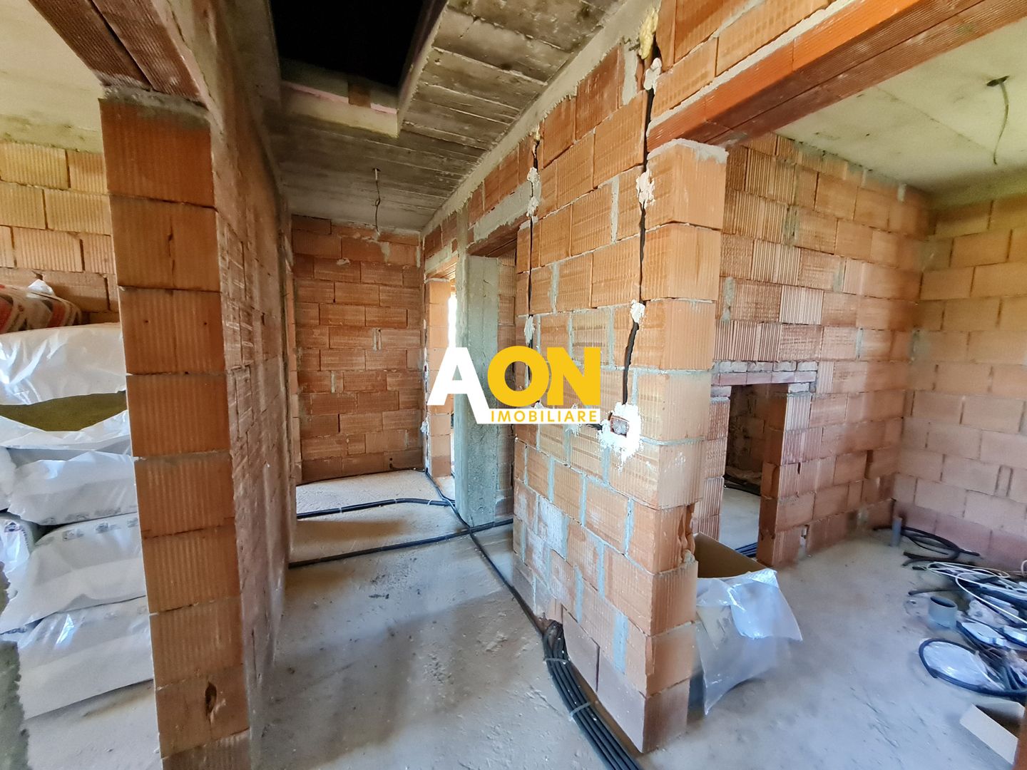 Casa 4 Camere, 130 mp, Teren 430 mp, Toate Utilitatile, Zona Micesti - Poză 6