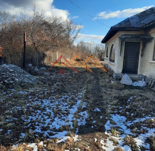 Teren intravilan 2077 m2, platou cu panorama, toate utilitatile, 23EUR - Poză 3